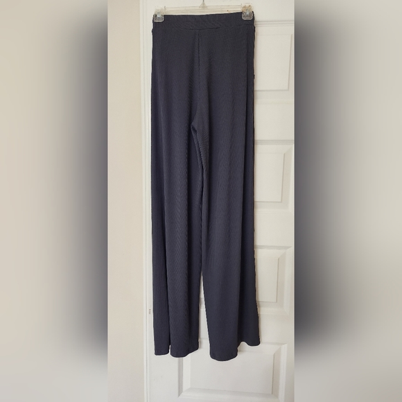 Ribbed Wide Leg Pants + Long Sleeve Top SET. Pocketed & Pleated pants.Like New - Picture 6 of 10